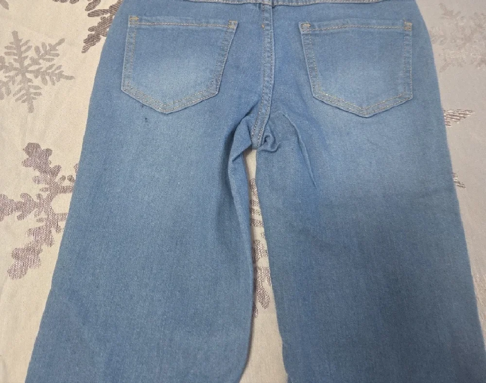 Wallflower Girls's Size 10 Light Blue Floral Flare Jeans - Picture 7 of 11